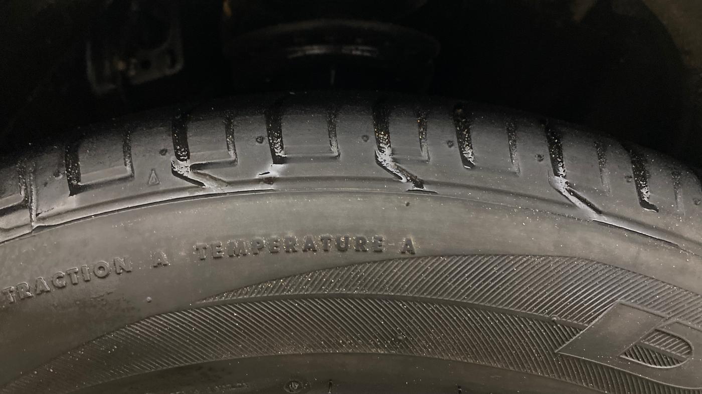 2018 Hyundai Creta SX AT 1.6 PETROL, Petrol, Automatic, 79,777 km, Right Front Tyre Tread