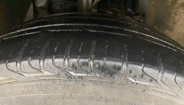 2019 Tata NEXON XMA PETROL, Petrol, Automatic, 53,755 km, Right Front Tyre Tread