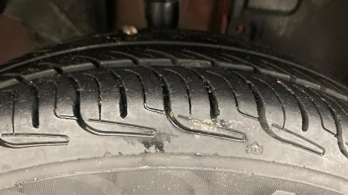 2017 Renault Kwid RXT 1.0, Petrol, Manual, 88,524 km, Right Front Tyre Tread