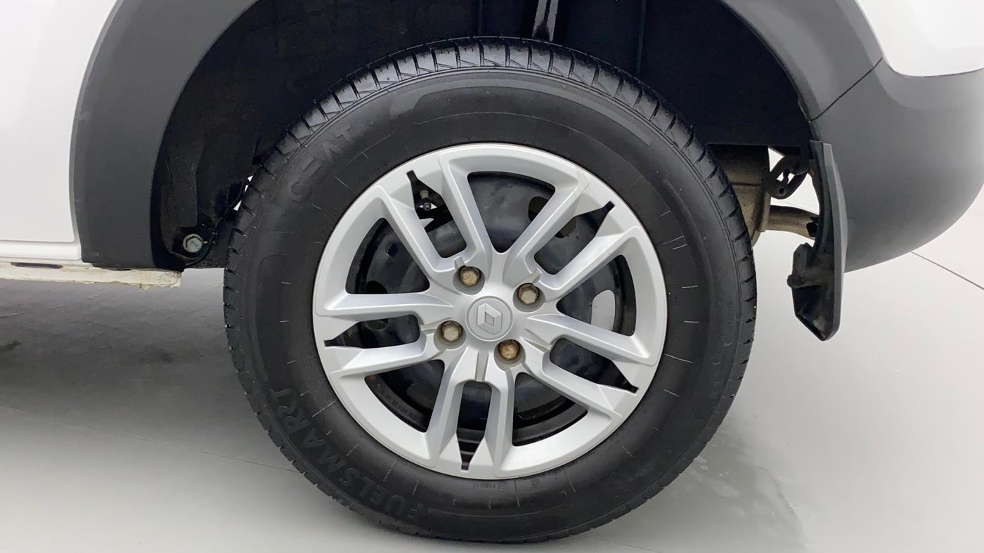 2022 Renault TRIBER RXL MT, Petrol, Manual, 23,216 km, Left Rear Wheel