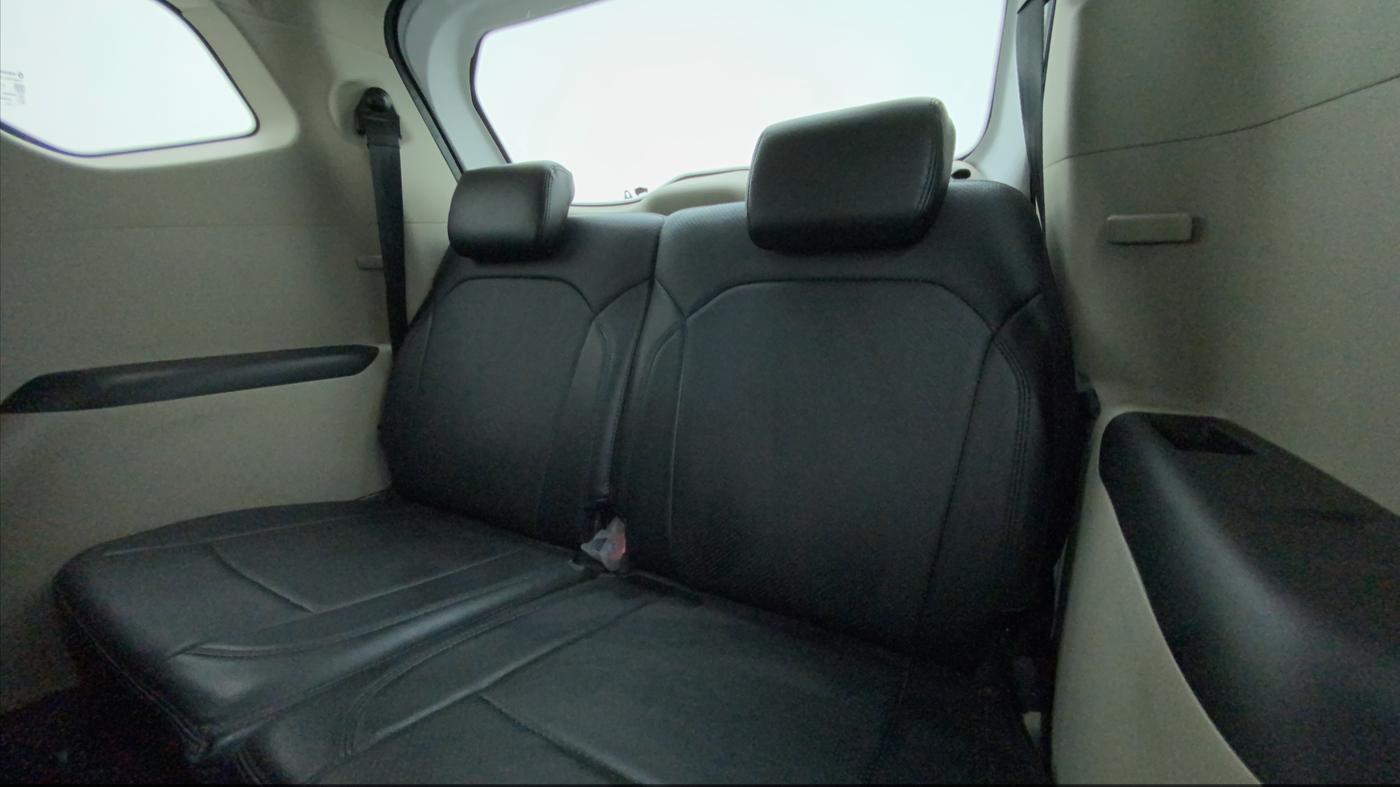 2022 Renault TRIBER RXL MT, Petrol, Manual, 23,216 km, Third Seat Row ( optional )