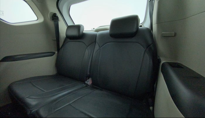 2022 Renault TRIBER RXL MT, Petrol, Manual, 23,216 km, Third Seat Row ( optional )