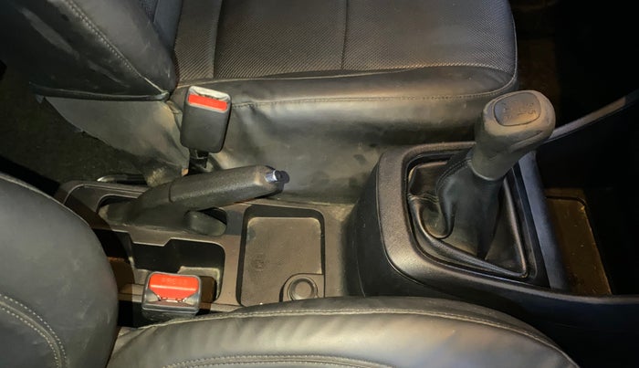 2023 Tata PUNCH PURE MT, Petrol, Manual, 45,900 km, Gear Lever