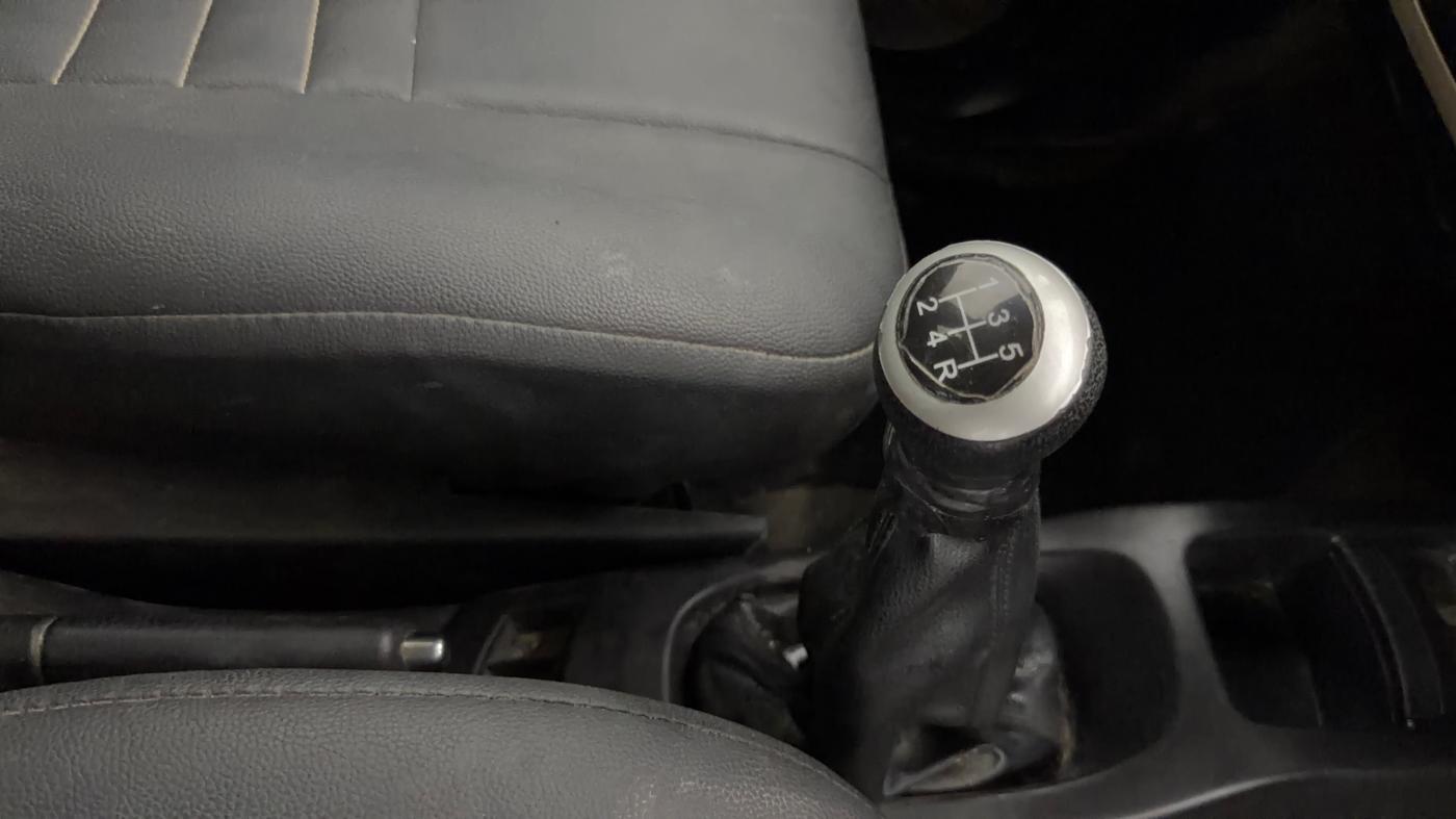 2017 Maruti Wagon R 1.0 VXI, Petrol, Manual, 79,936 km, Gear Lever