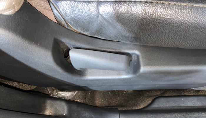 2016 Maruti Wagon R 1.0 VXI AMT, Petrol, Automatic, 30,920 km, Driver Side Adjustment Panel