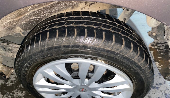 2016 Maruti Wagon R 1.0 VXI AMT, Petrol, Automatic, 30,920 km, Left Rear Tyre Tread