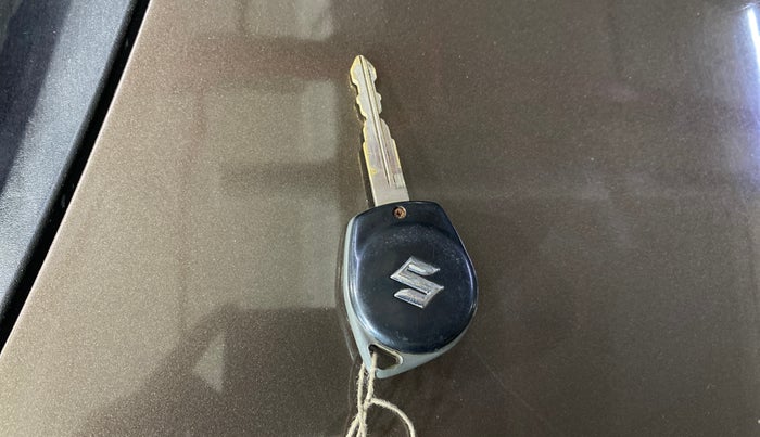 2016 Maruti Wagon R 1.0 VXI AMT, Petrol, Automatic, 30,920 km, Key Close Up