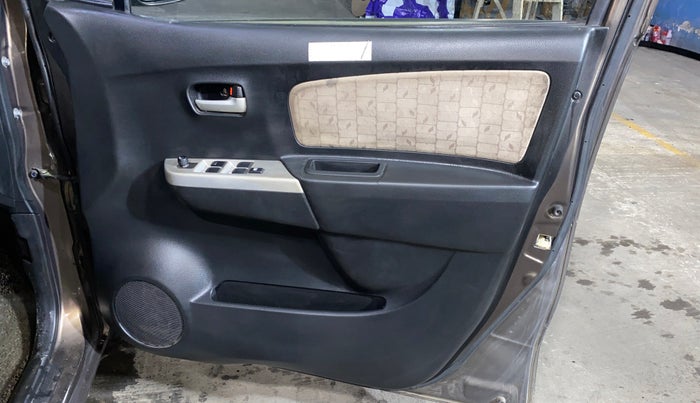 2016 Maruti Wagon R 1.0 VXI AMT, Petrol, Automatic, 30,920 km, Driver Side Door Panels Control