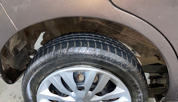 2016 Maruti Wagon R 1.0 VXI AMT, Petrol, Automatic, 30,920 km, Right Rear Tyre Tread