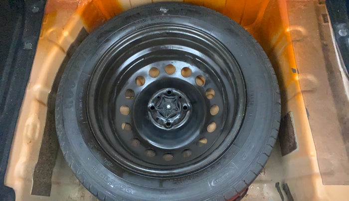 2019 Tata NEXON XE PETROL, Petrol, Manual, 30,670 km, Spare Tyre