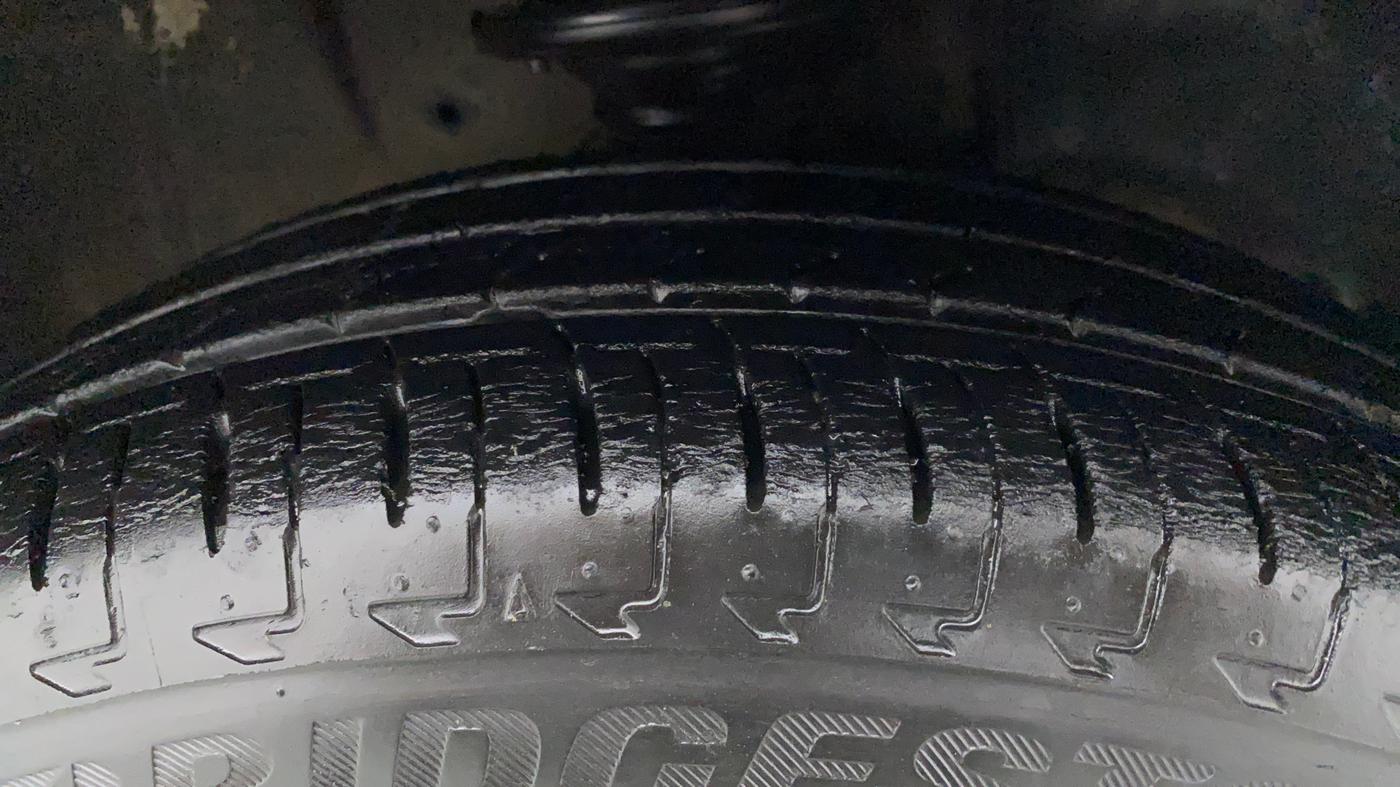 2018 Maruti IGNIS ZETA 1.2, Petrol, Manual, 18,856 km, Right Front Tyre Tread