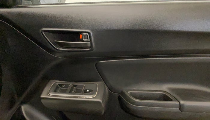 2021 Maruti Swift LXI, Petrol, Manual, 79,729 km, Driver Side Door Panels Control
