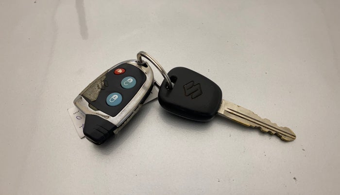 2021 Maruti Swift LXI, Petrol, Manual, 79,729 km, Key Close Up