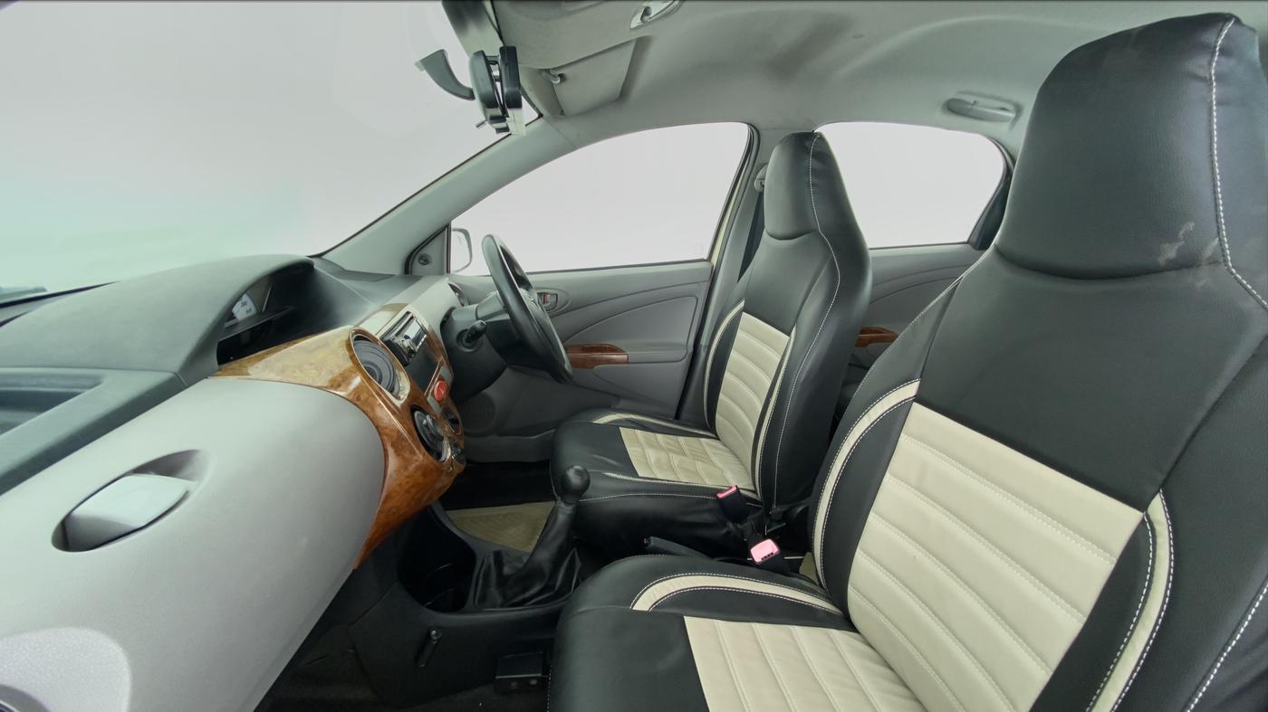 2011 Toyota Etios Liva G, Petrol, Manual, 49,880 km, Right Side Front Door Cabin