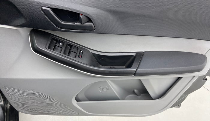 2021 Tata Tiago XT PETROL, Petrol, Manual, 16,115 km, Driver Side Door Panels Control