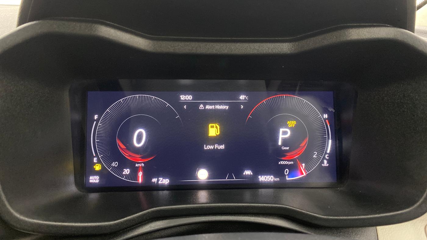 2025 Mahindra XUV 3XO AX5L 1.2 TGDi AT, Petrol, Automatic, 14,049 km, Odometer Image