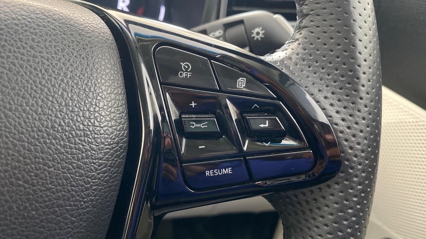 2025 Mahindra XUV 3XO AX5L 1.2 TGDi AT, Petrol, Automatic, 14,049 km, Adaptive Cruise Control
