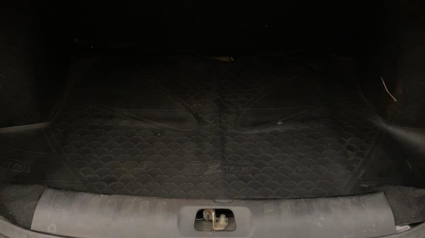 2015 Maruti Swift Dzire VXI, Petrol, Manual, 98,781 km, Boot Inside