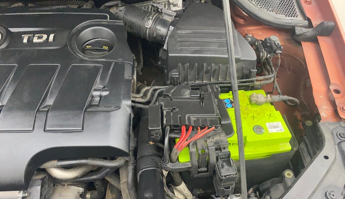 2014 Volkswagen Polo HIGHLINE1.5L, Diesel, Manual, 86,989 km, Engine View - Left