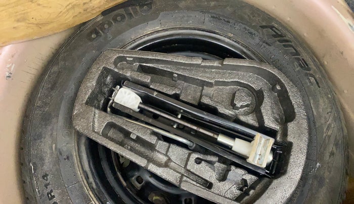 2014 Volkswagen Polo HIGHLINE1.5L, Diesel, Manual, 86,989 km, Spare Tyre