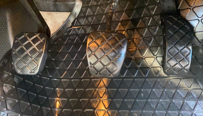 2014 Volkswagen Polo HIGHLINE1.5L, Diesel, Manual, 86,989 km, Pedals