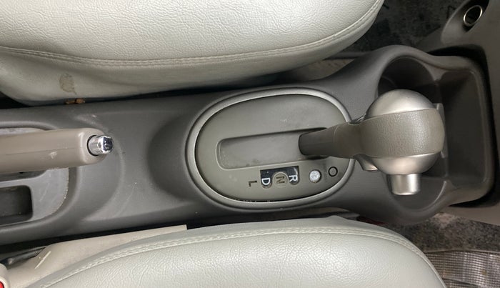 2014 Nissan Micra XV CVT, Petrol, Automatic, 53,204 km, Gear Lever