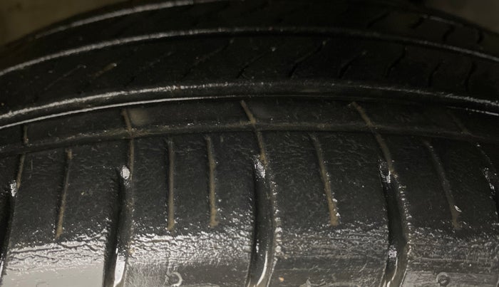 2014 Nissan Micra XV CVT, Petrol, Automatic, 53,204 km, Right Front Tyre Tread