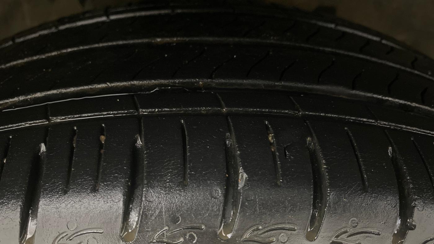 2014 Nissan Micra XV CVT, Petrol, Automatic, 53,204 km, Right Rear Tyre Tread