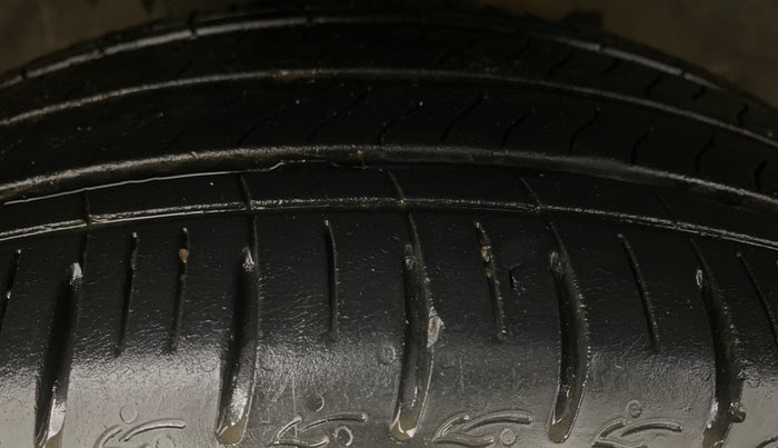 2014 Nissan Micra XV CVT, Petrol, Automatic, 53,204 km, Right Rear Tyre Tread