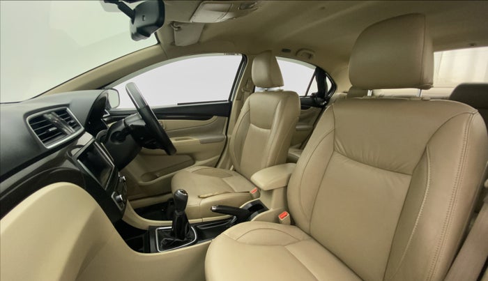 2015 Maruti Ciaz ZDI+ SHVS, Diesel, Manual, 1,16,418 km, Right Side Front Door Cabin