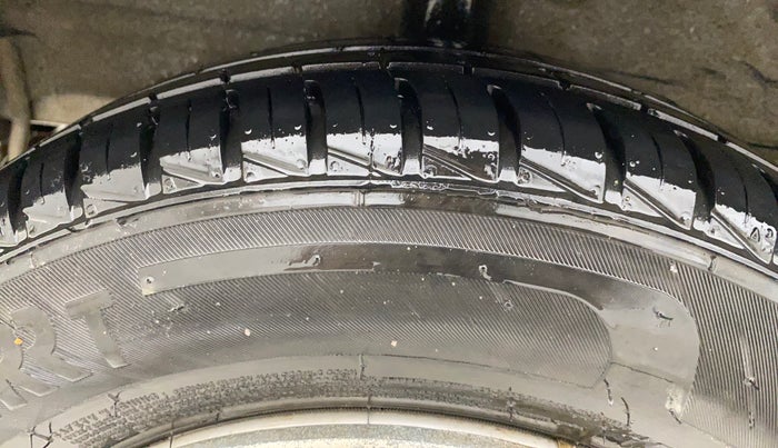 2021 Hyundai NEW SANTRO SPORTZ CNG, CNG, Manual, 51,387 km, Right Rear Tyre Tread