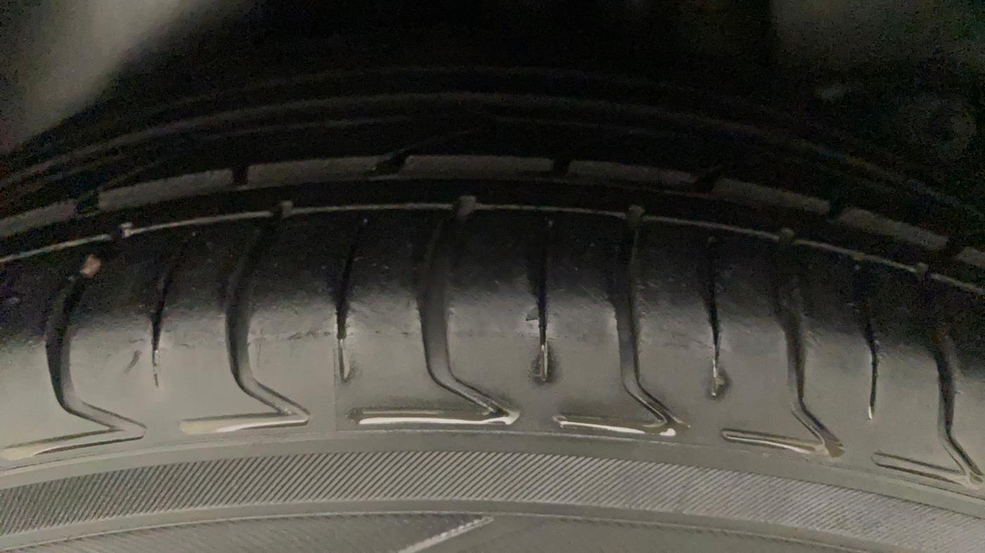 2017 Hyundai Creta SX PLUS AT 1.6 DIESEL, Diesel, Automatic, 80,070 km, Left Rear Tyre Tread