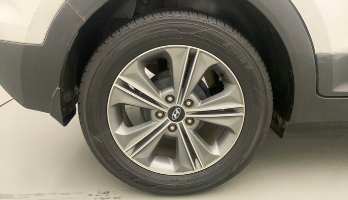 2017 Hyundai Creta SX PLUS AT 1.6 DIESEL, Diesel, Automatic, 80,070 km, Right Rear Wheel