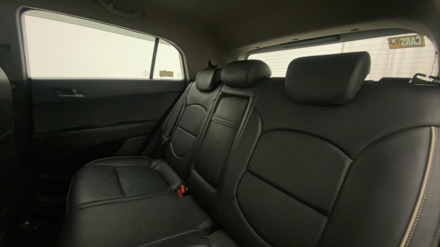 2017 Hyundai Creta SX PLUS AT 1.6 DIESEL, Diesel, Automatic, 80,070 km, Right Side Front Door Cabin