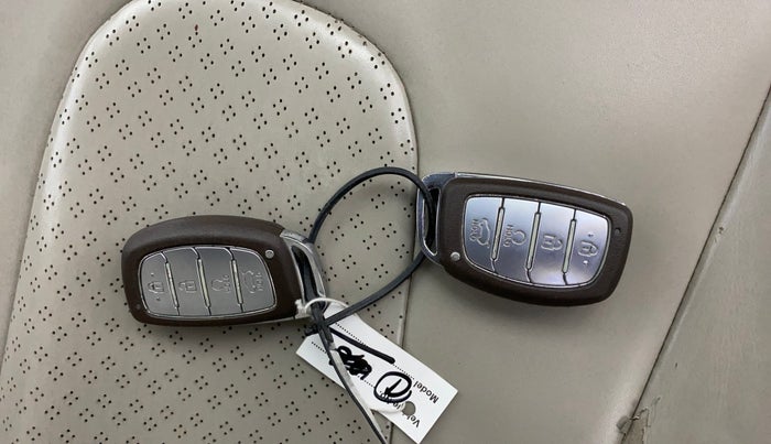 2022 Hyundai Creta SX IVT 1.5 PETROL, Petrol, Automatic, 63,908 km, Key Close Up