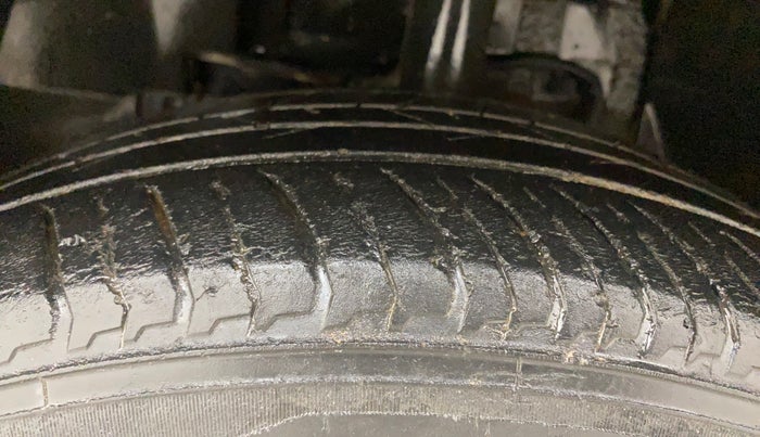 2018 Tata NEXON XZ PETROL, Petrol, Manual, 92,407 km, Left Front Tyre Tread