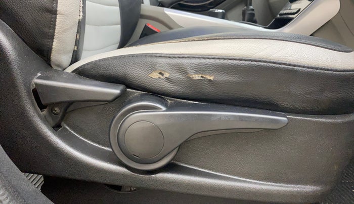 2018 Tata NEXON XZ PETROL, Petrol, Manual, 92,407 km, Driver Side Adjustment Panel