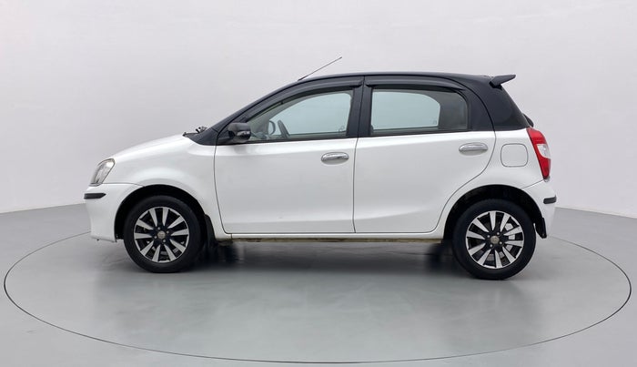 2016 Toyota Etios Liva V  LIMITED, Petrol, Manual, 36,589 km, Left Side