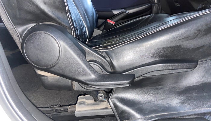 2020 Maruti Baleno ZETA PETROL 1.2, CNG, Manual, 60,541 km, Driver Side Adjustment Panel