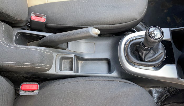 2018 Honda WR-V 1.2L I-VTEC VX MT, Petrol, Manual, 55,624 km, Gear Lever