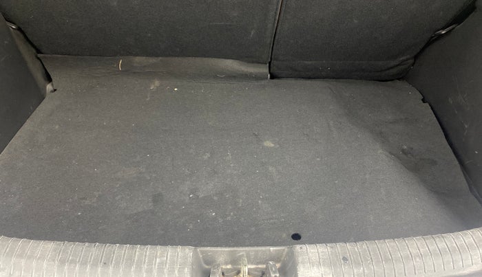 2013 Hyundai i20 SPORTZ 1.2, Petrol, Manual, 61,889 km, Boot Inside