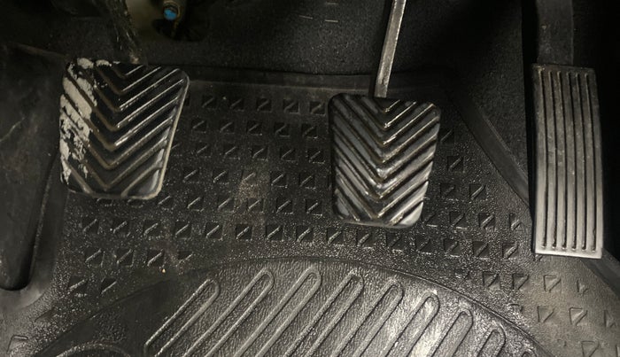 2013 Hyundai i20 SPORTZ 1.2, Petrol, Manual, 61,889 km, Pedals