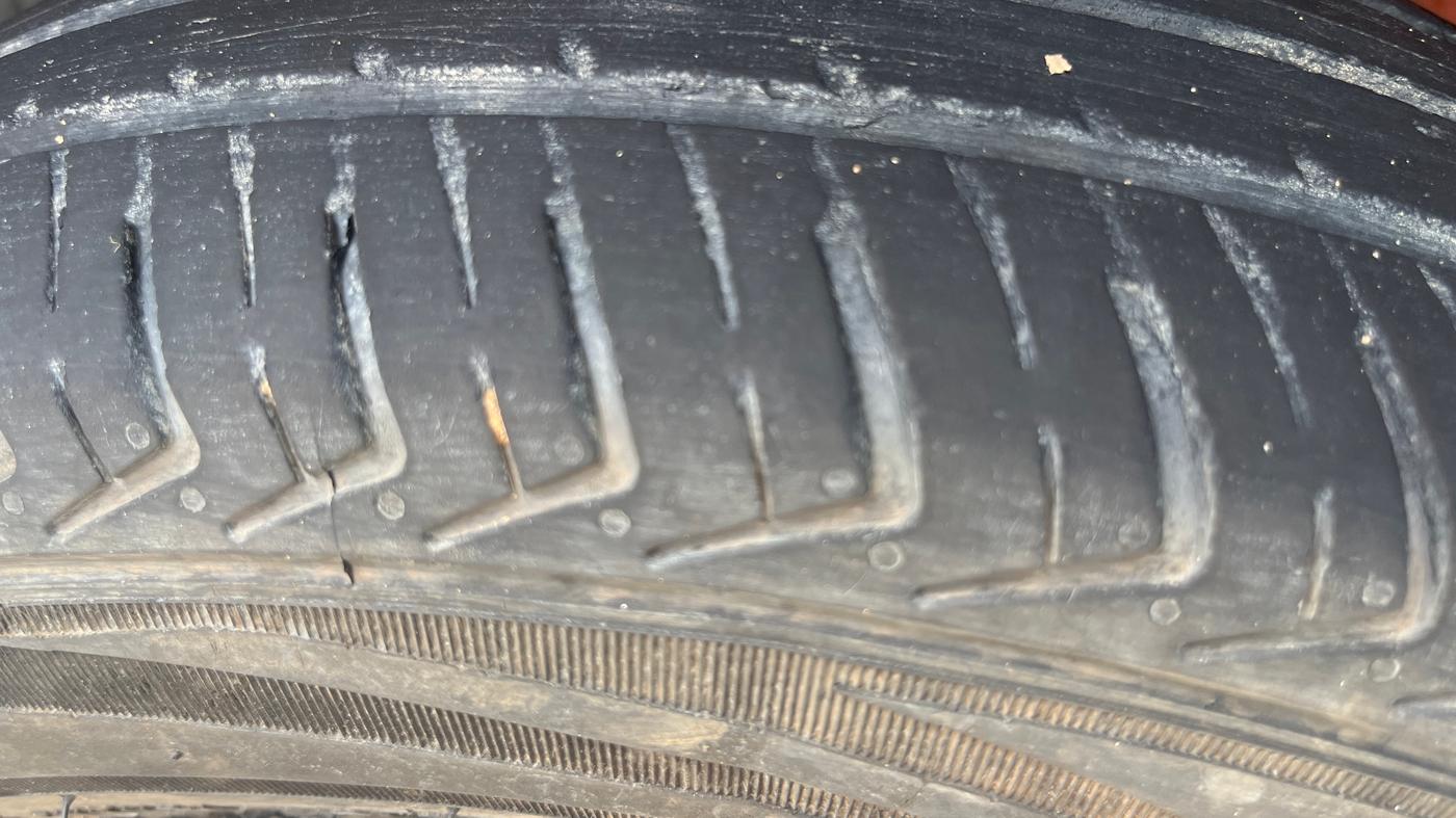 2023 Maruti Alto K10 VXI PLUS, Petrol, Manual, 26,853 km, Left Front Tyre Tread