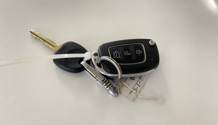 2020 Hyundai NEW I20 SPORTZ 1.2 AT, Petrol, Automatic, 39,117 km, Key Close Up