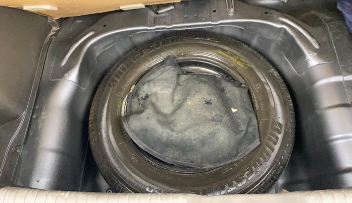 2016 Hyundai i10 SPORTZ 1.1, Petrol, Manual, 56,616 km, Spare Tyre