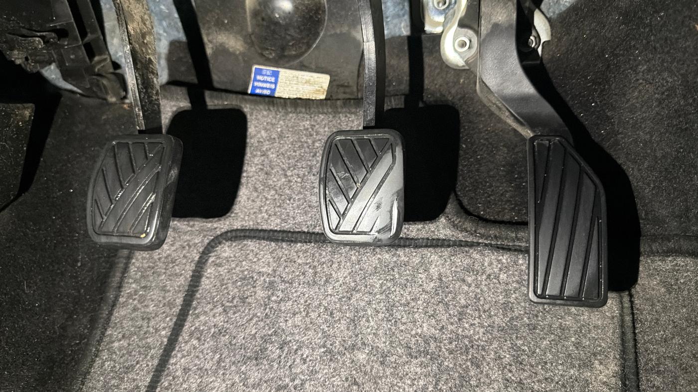 2016 Maruti Swift VXI O, Petrol, Manual, 79,152 km, Pedals