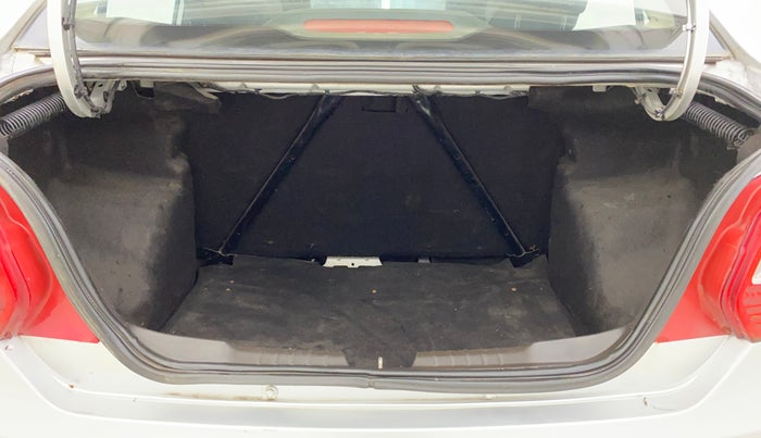 2014 Tata Zest XMS PETROL, Petrol, Manual, 38,531 km, Boot Inside