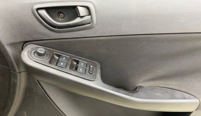 2014 Tata Zest XMS PETROL, Petrol, Manual, 38,531 km, Driver Side Door Panels Control
