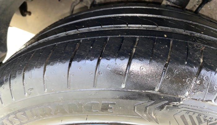 2014 Tata Zest XMS PETROL, Petrol, Manual, 38,531 km, Right Rear Tyre Tread