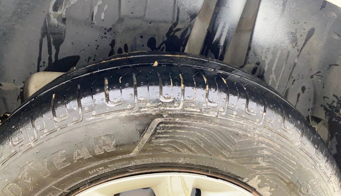 2019 Maruti Swift VXI AMT, Petrol, Automatic, 72,175 km, Left Rear Tyre Tread